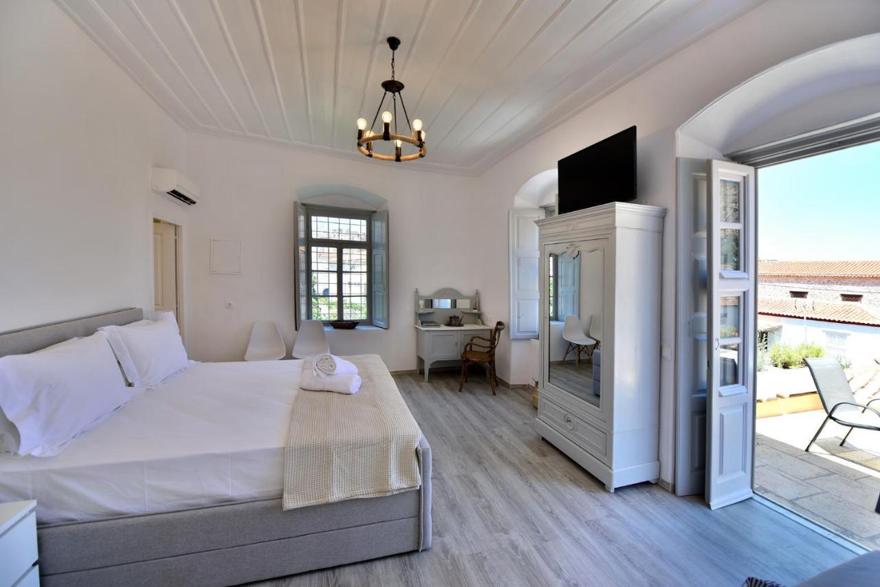 Hydra Art Suites Bagian luar foto