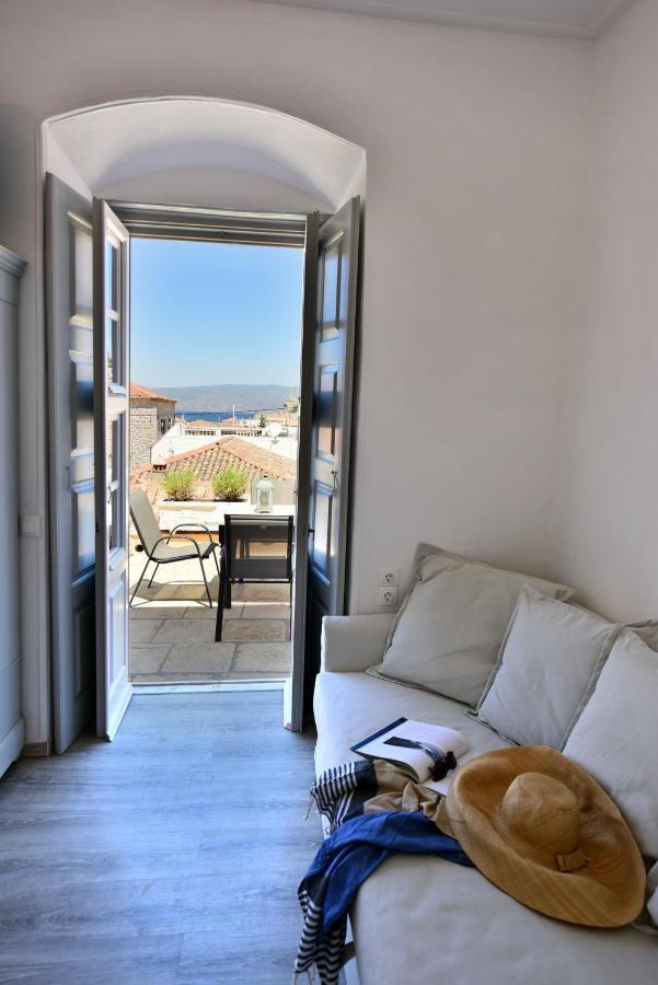 Hydra Art Suites Bagian luar foto