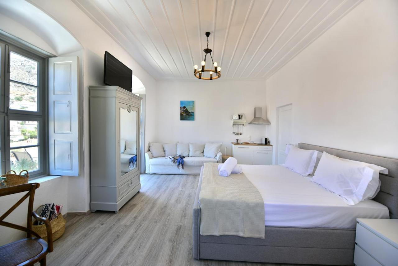 Hydra Art Suites Bagian luar foto