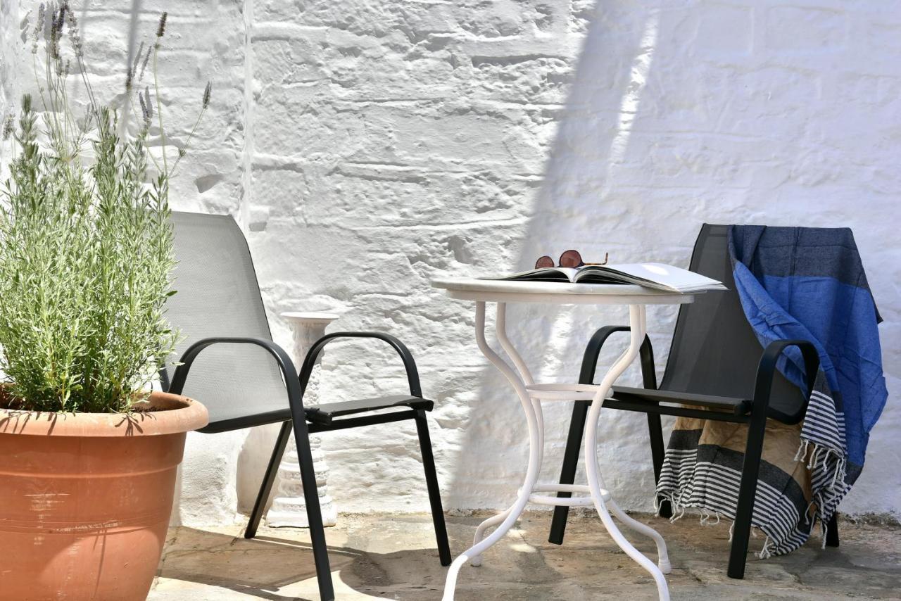 Hydra Art Suites Bagian luar foto