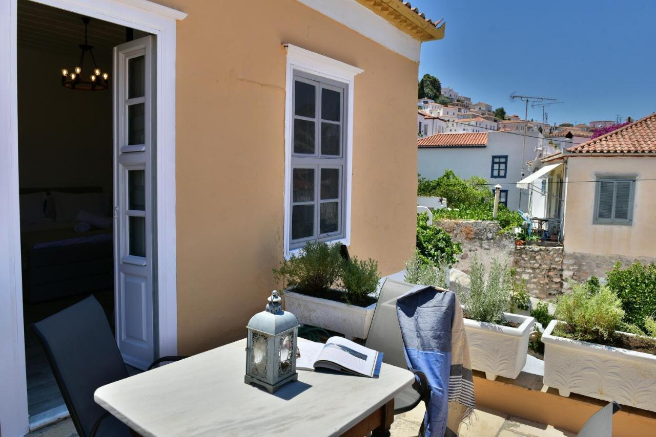 Hydra Art Suites Bagian luar foto