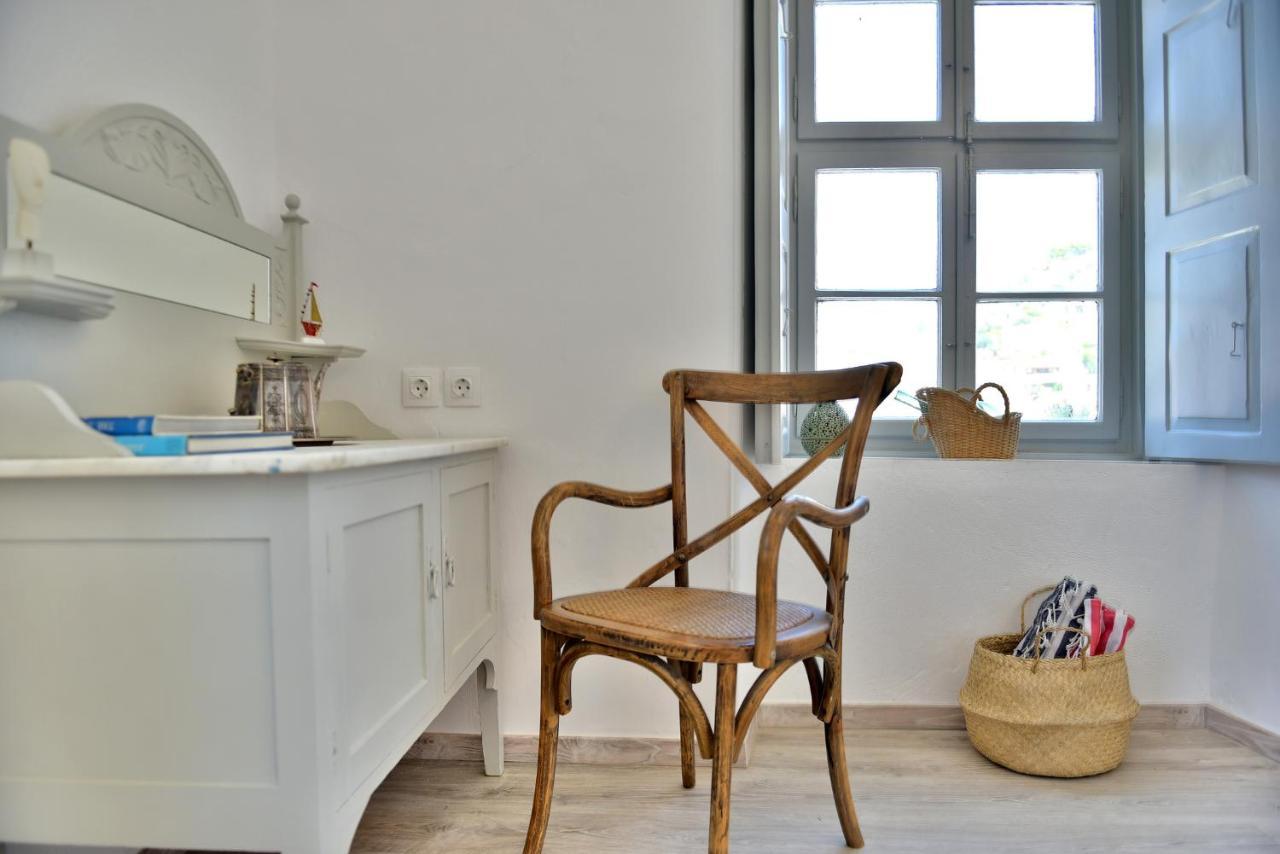 Hydra Art Suites Bagian luar foto